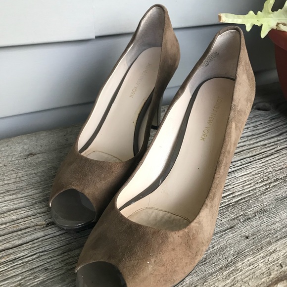 Suede peep toe heels - Picture 1 of 6